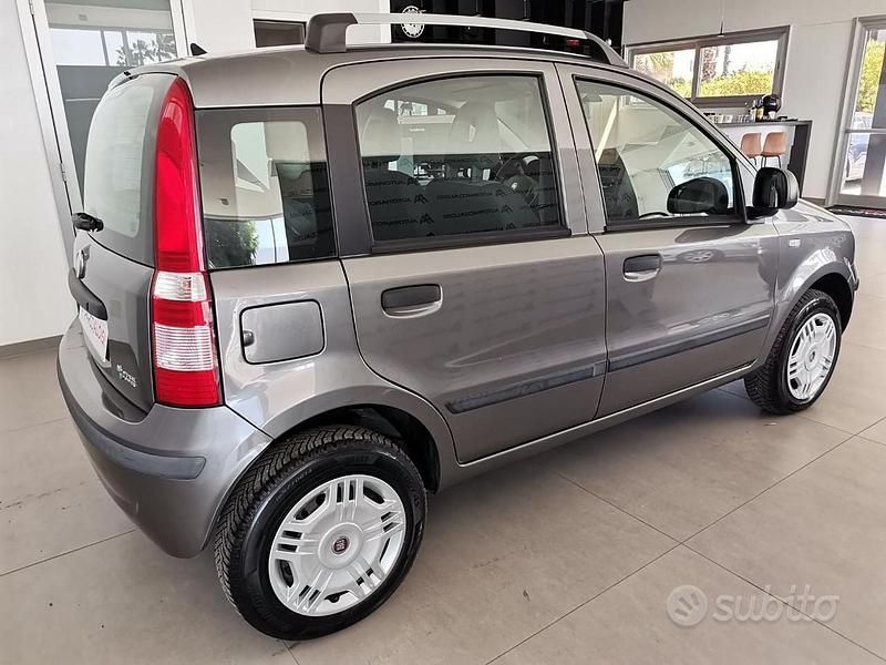 Usata Fiat Panda Classica 77 CV (56 kW) 2012 Grigio(met.) Utilitaria