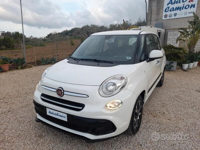 Usata Fiat 500L Living 120 CV (88 kW) 2017 Bianco Monovolume