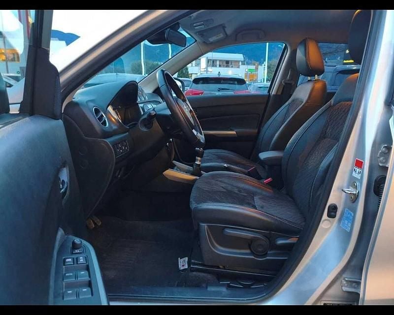 Usata Suzuki Vitara Cool 129 CV (94 kW) 2023 Argento SUV