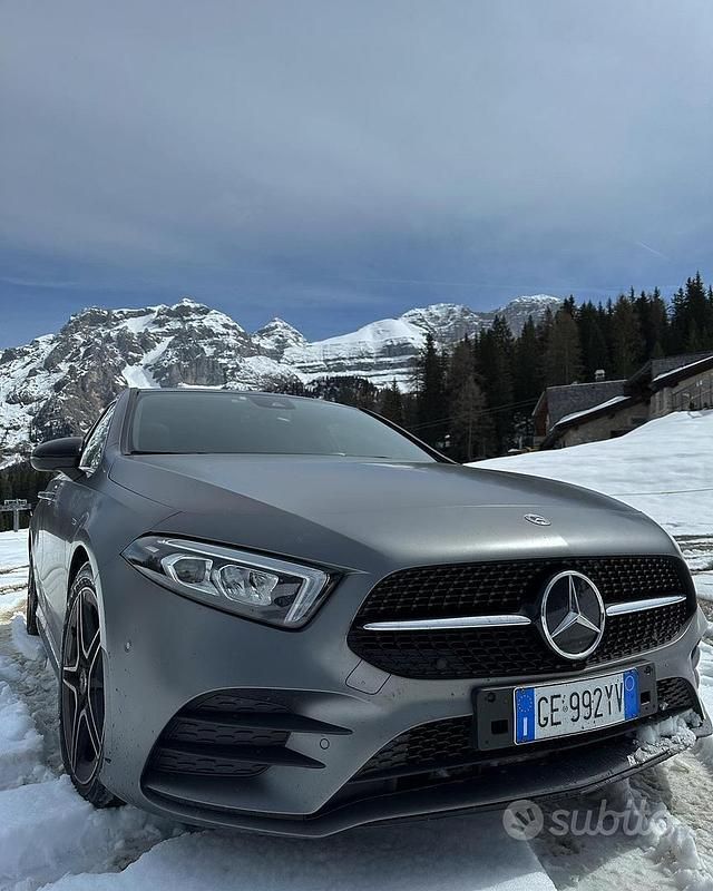 Usata Mercedes A180 2021 Grigio Berlina