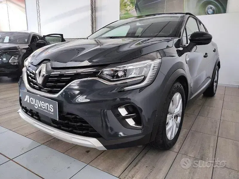 Usata Renault Captur Intens 92 CV (67 kW) 2022 Bluazzurro SUV