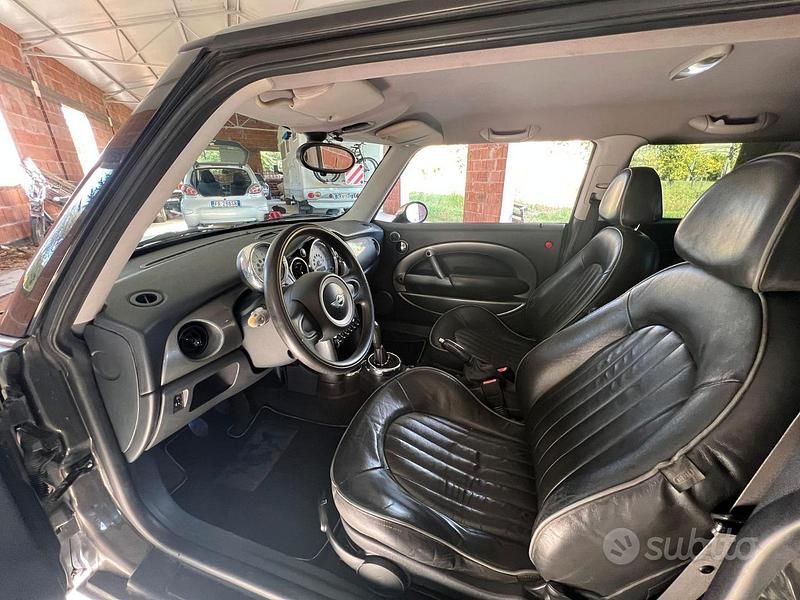 Usata Mini One D 88 CV (64 kW) 2005 Grigio Utilitaria