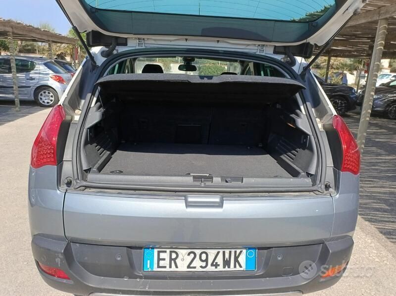 Bianco Usata 2013 Peugeot 3008 Monovolume | 6000 € (Buon prezzo) - Immagine 1/4