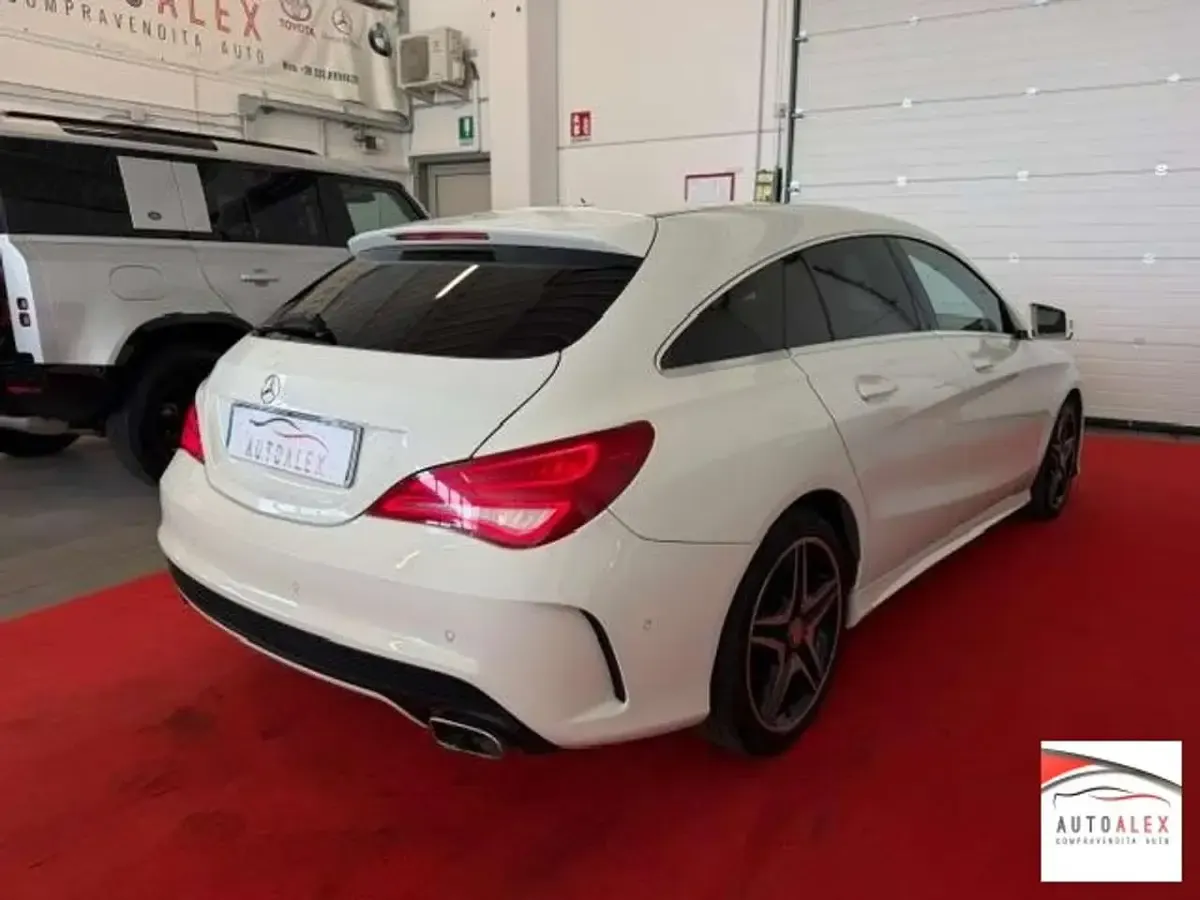 Usata Mercedes CLA200 Shooting Brake 136 CV (100 kW) 2015 Bianco Station wagon