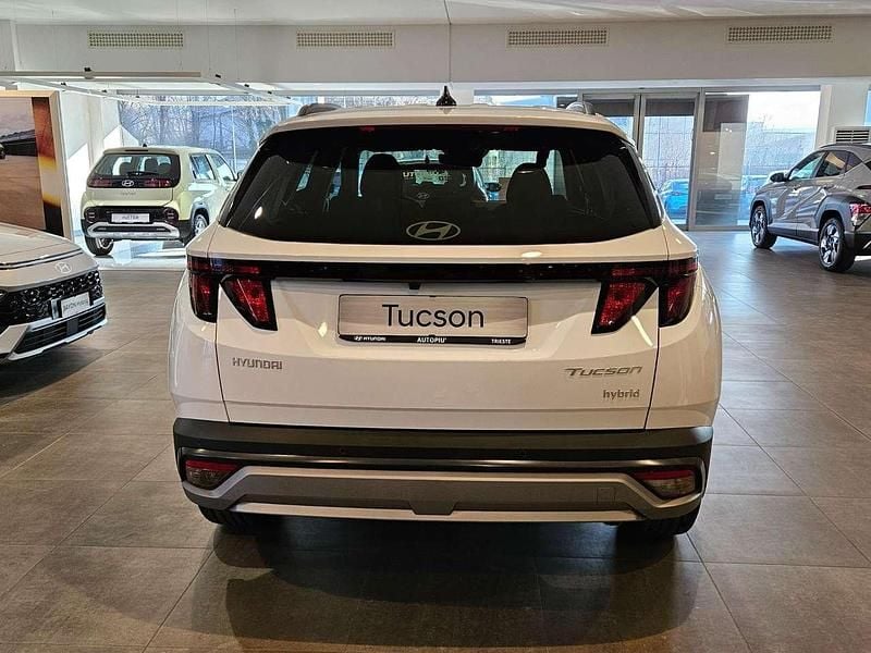 Nuova Hyundai Tucson 215 CV (158 kW) 2026 Atlas white SUV