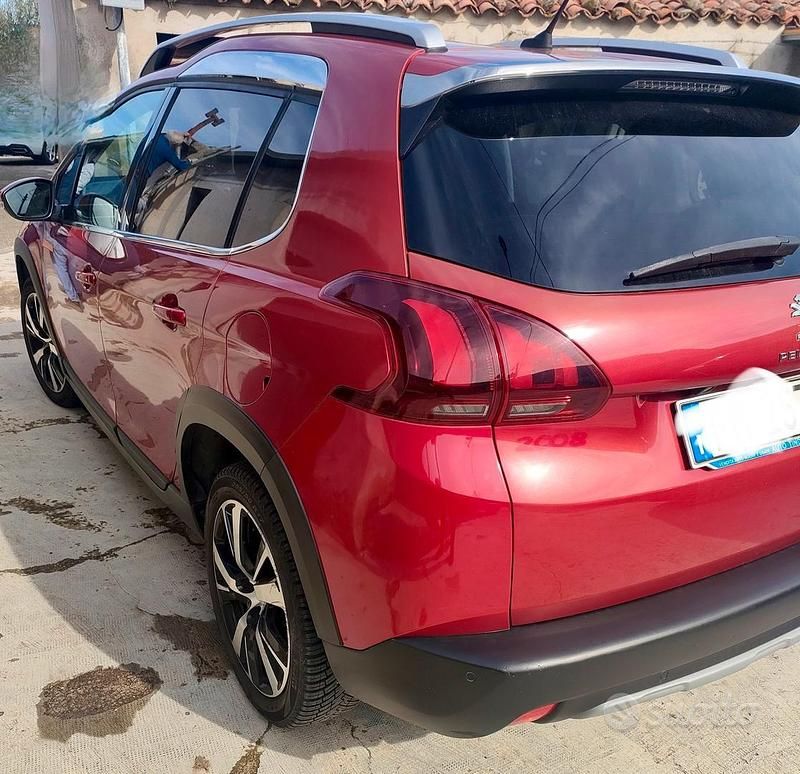 Usata Peugeot 2008 Allure 120 CV (88 kW) 2018 Rosso SUV