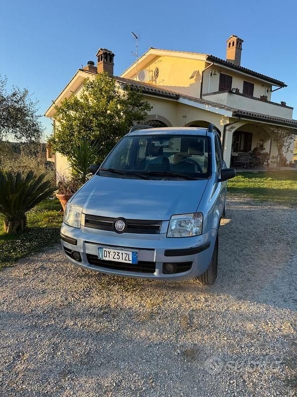 Usata Fiat Panda Dynamic 59 CV (43 kW) 2010 Blu Utilitaria