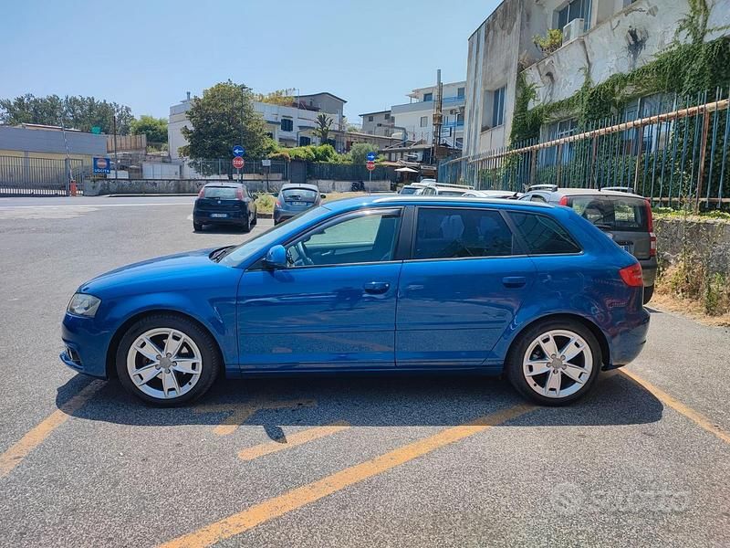 Usata Audi A3 Ambition 105 CV (77 kW) 2009 Blu/azzurro Utilitaria