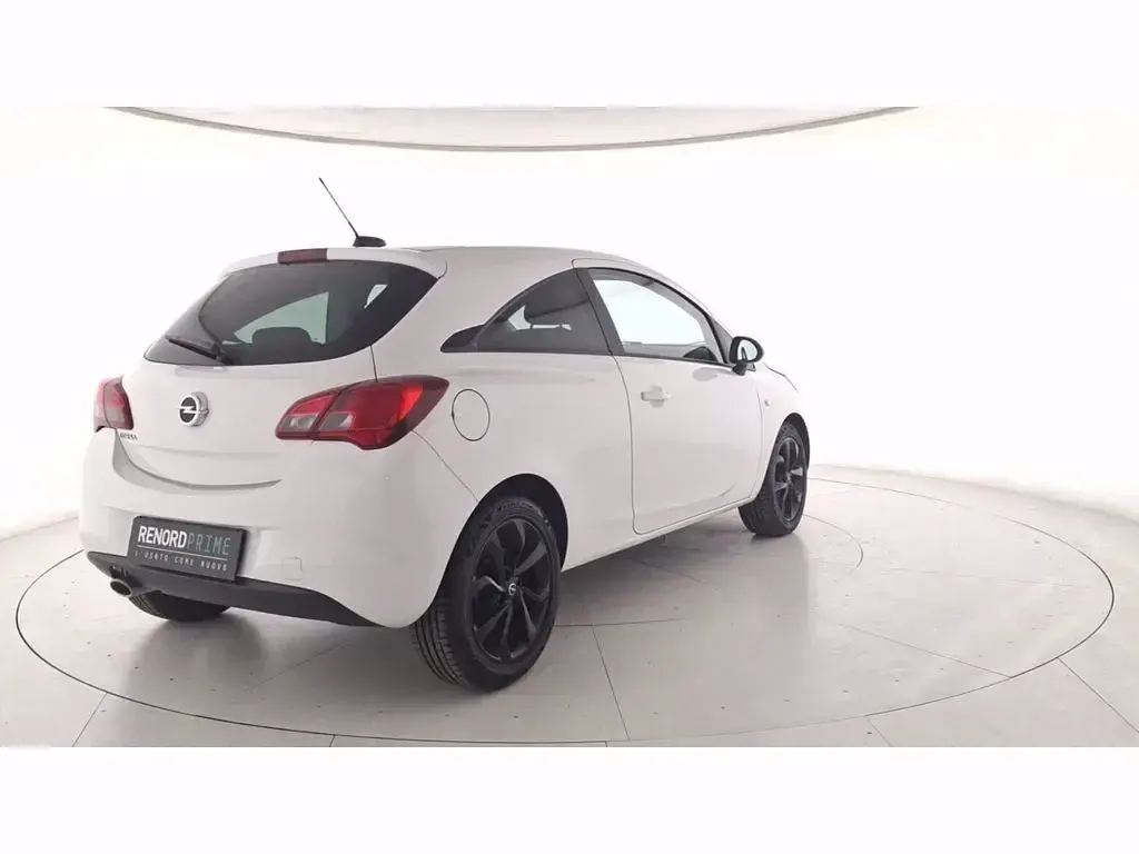 Usata Opel Corsa 69 CV (50 kW) 2017 Utilitaria