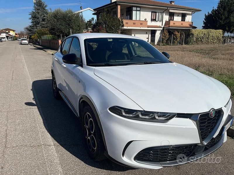 Usata Alfa Romeo Tonale 131 CV (96 kW) 2023 Bianco SUV