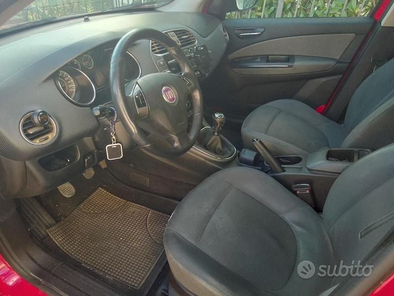 Usata Fiat Bravo 120 CV (88 kW) 2007 Rosso Utilitaria