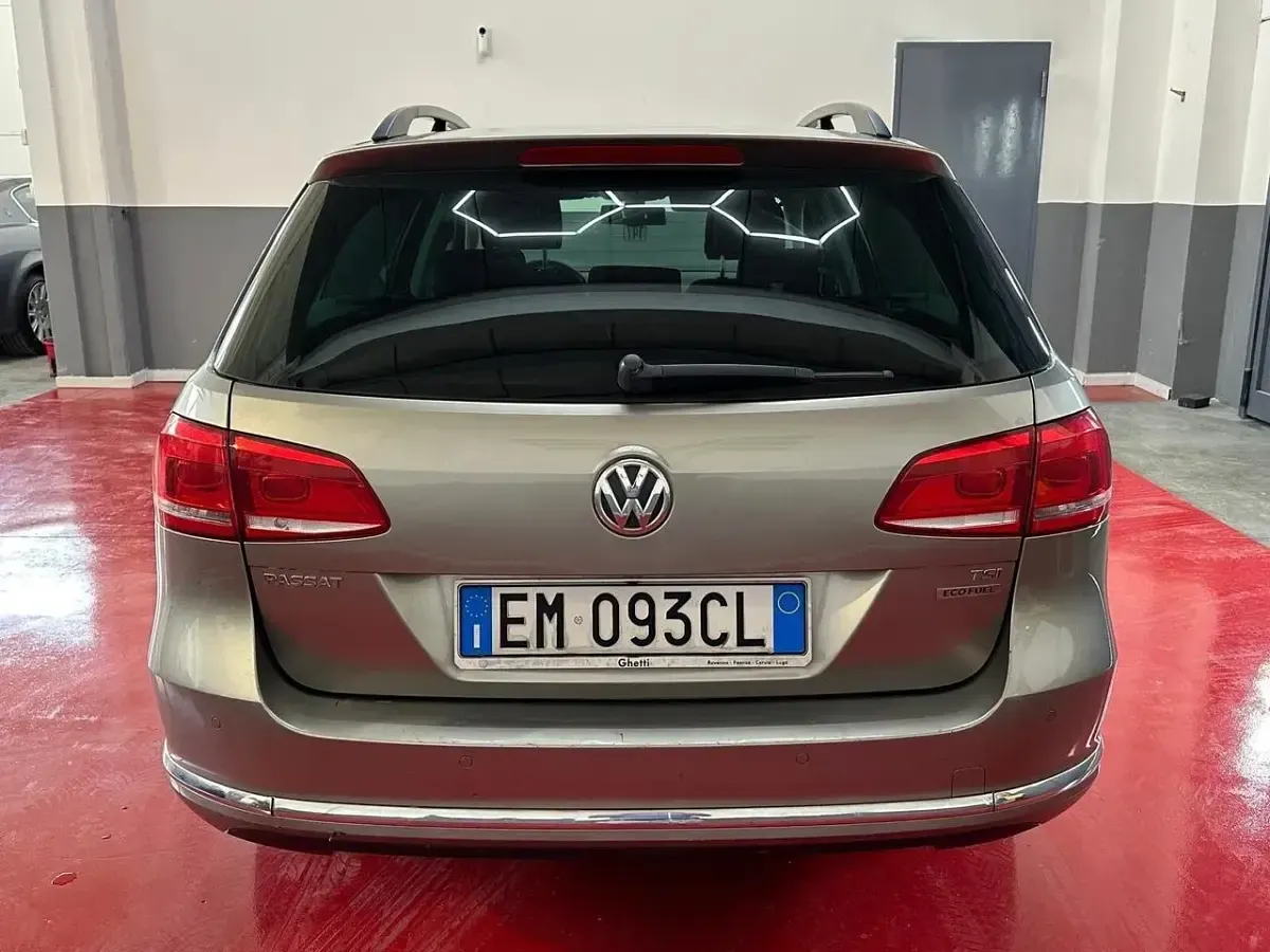Usata VW Passat Comfortline 150 CV (110 kW) 2012 Argento Station wagon