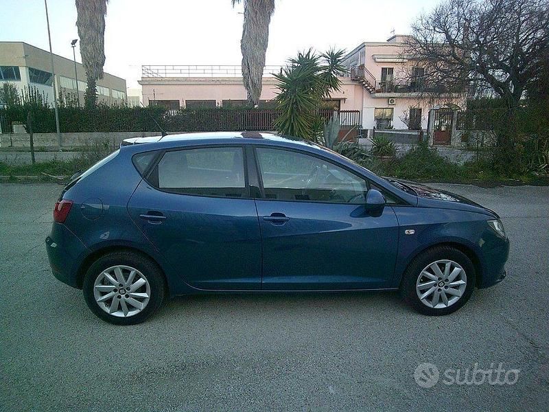 Usata Seat Ibiza Style 2014 Blu Berlina