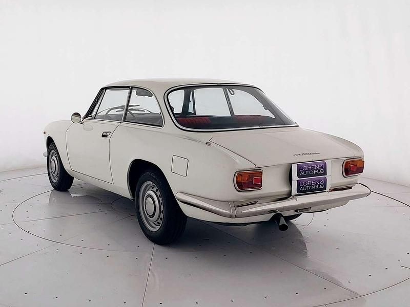 Usata Alfa Romeo GT Junior 87 CV (63 kW) 1971 Bianco Coupé