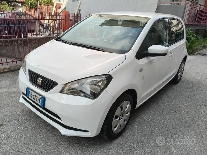 Usata Seat Mii Chic 68 CV (50 kW) 2014 Bianco Utilitaria