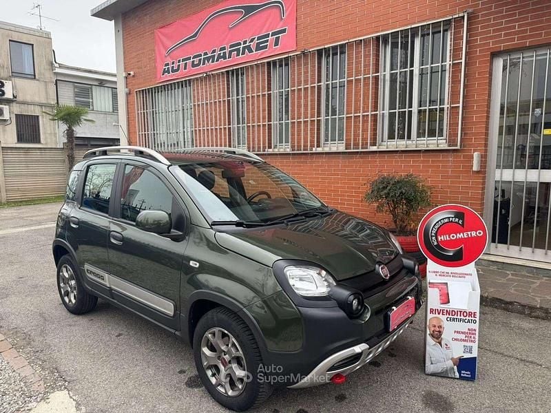 Usata Fiat Panda Cross Cross 95 CV (69 kW) 2017 Verde Utilitaria