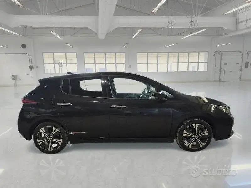 Usata Nissan Leaf 89 kW (122 CV) 2021 Nero Utilitaria