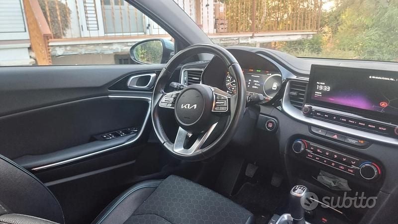 Usata Kia XCeed 120 CV (88 kW) 2023 Grigio SUV