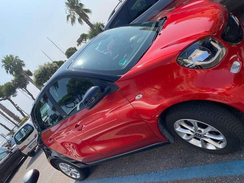 Usata Smart ForFour Passion 71 CV (52 kW) 2016 Rosso Utilitaria