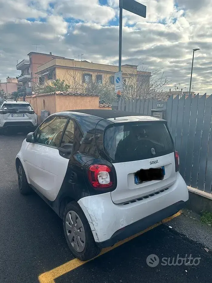 Usata Smart ForTwo Coupé 71 CV (52 kW) 2017 Bianco Coupé