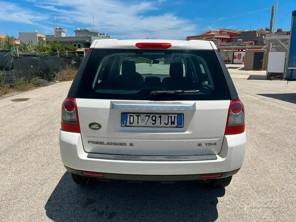 Usata Land Rover Freelander 2 160 CV (117 kW) 2008 Bianco SUV