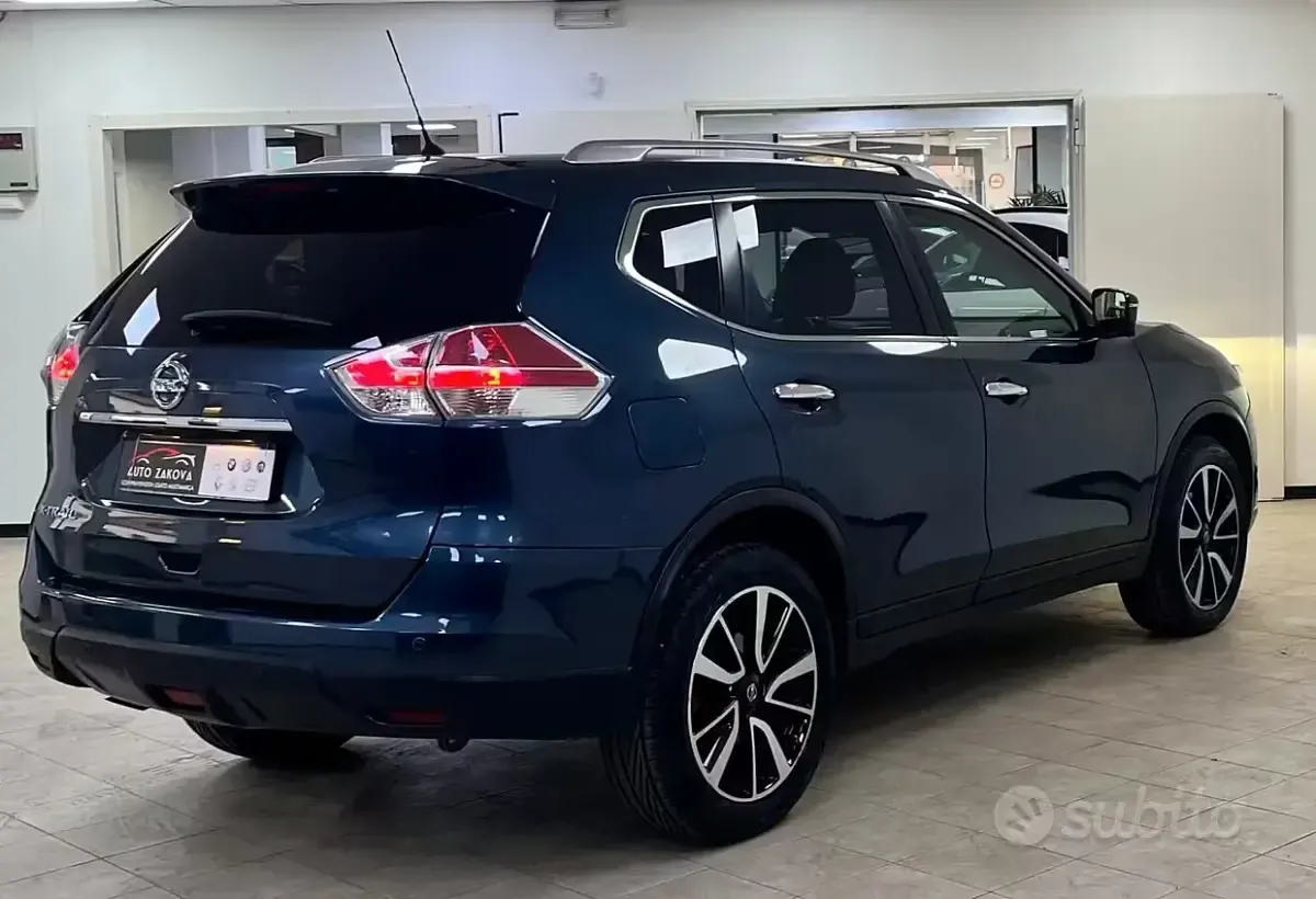 Usata Nissan X-Trail Acenta Premium 177 CV (130 kW) 2017 Bluazzurro SUV