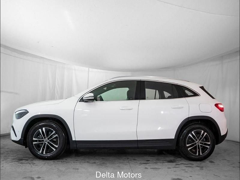 Nuova Mercedes GLA180 Advanced 116 CV (85 kW) 2026 Nero SUV