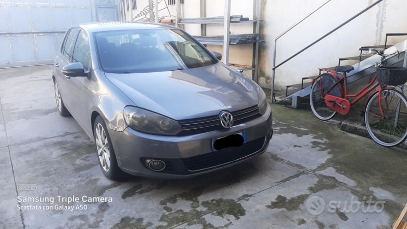 Usata 2011 VW Golf VI Tre volumi | 3500 € (Buon prezzo) - Immagine 1/4