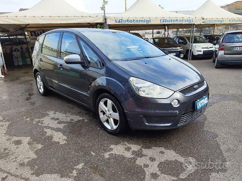 Grigio scuro Usata 2009 Ford S-MAX Titanium Monovolume | 2990 € (Ottimo prezzo) - Immagine 1/4