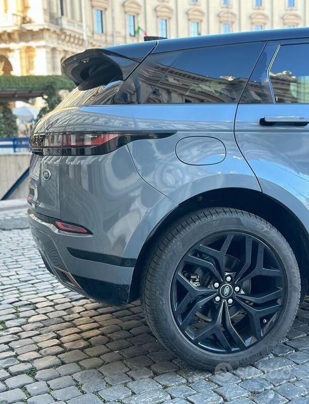 Usata Land Rover Range Rover evoque First Edition 180 CV (132 kW) 2019 Grigio SUV