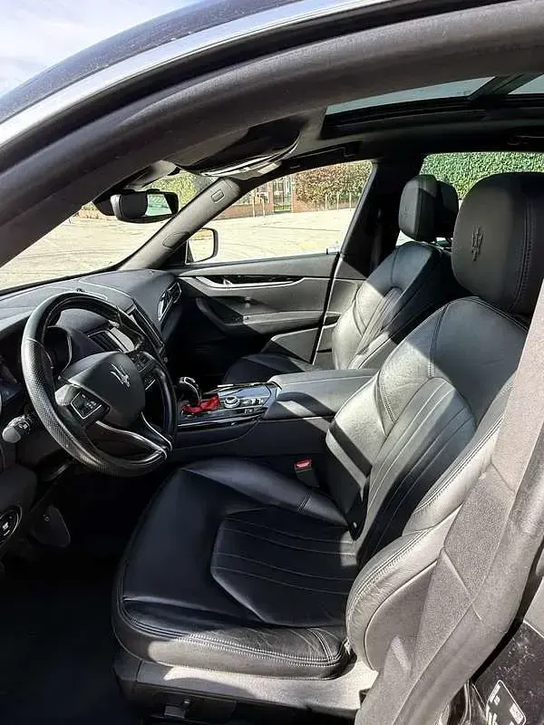 Usata Maserati Levante 250 CV (183 kW) 2016 Nero SUV