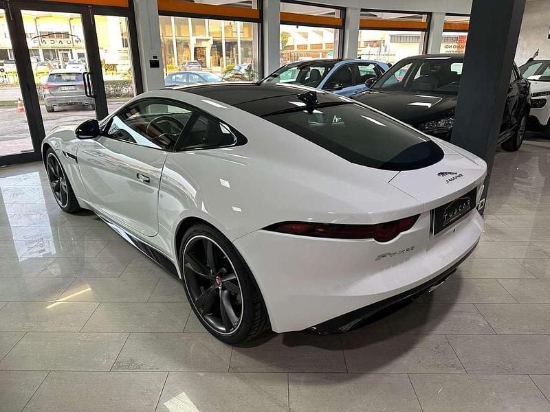 Usata Jaguar F-Type R-Dynamic 300 CV (220 kW) 2017 Bianco Coupé