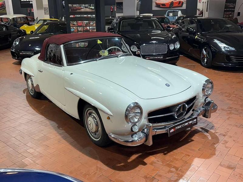 Bianco Usata 1959 Mercedes 190 Tre volumi | 94.000 € - Immagine 1/4