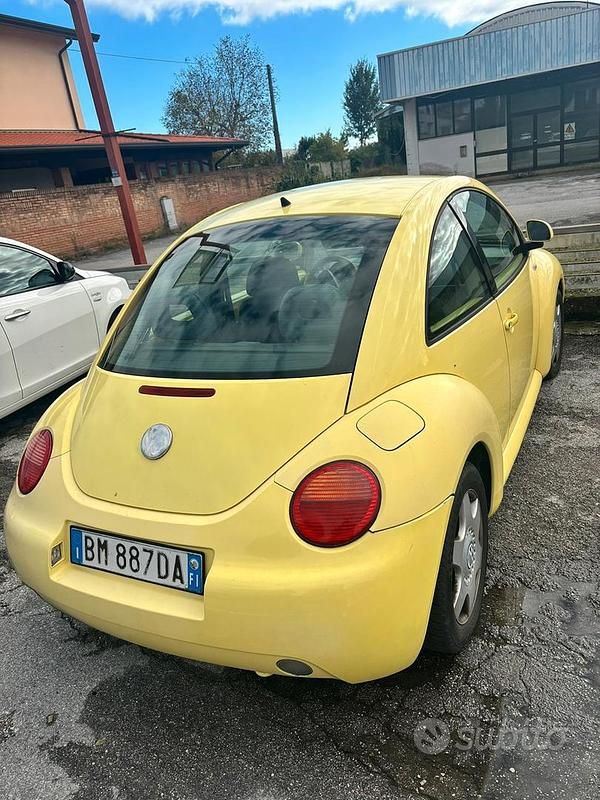 Usata VW New Beetle 2000 Giallo Utilitaria