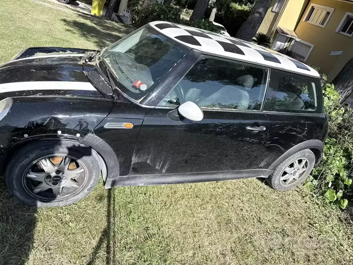 Usata Mini One D 75 CV (55 kW) 2004 Utilitaria
