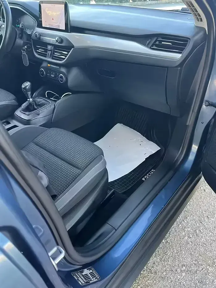 Usata Ford Focus 120 CV (88 kW) 2022 Bluazzurro Station wagon
