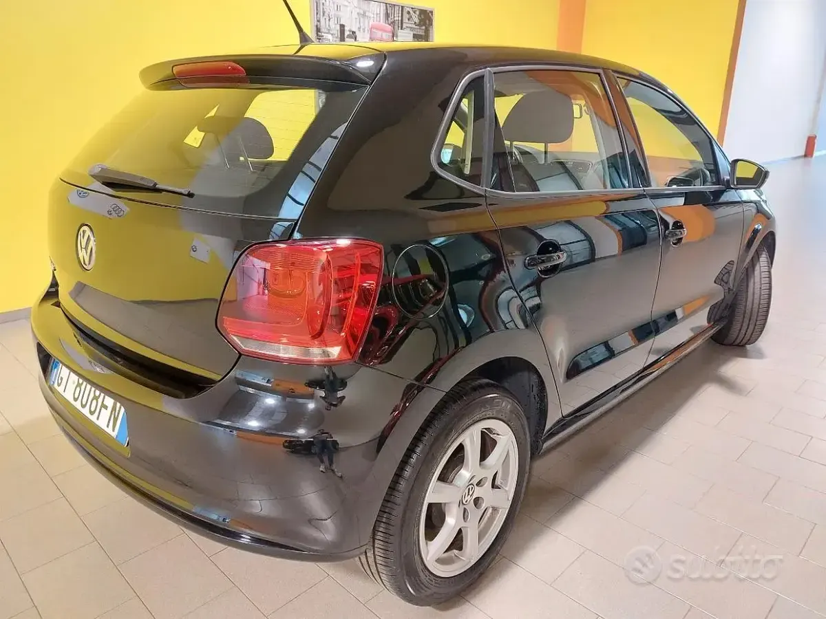 Usata VW Polo Trendline 60 CV (44 kW) 2014 Nero Berlina