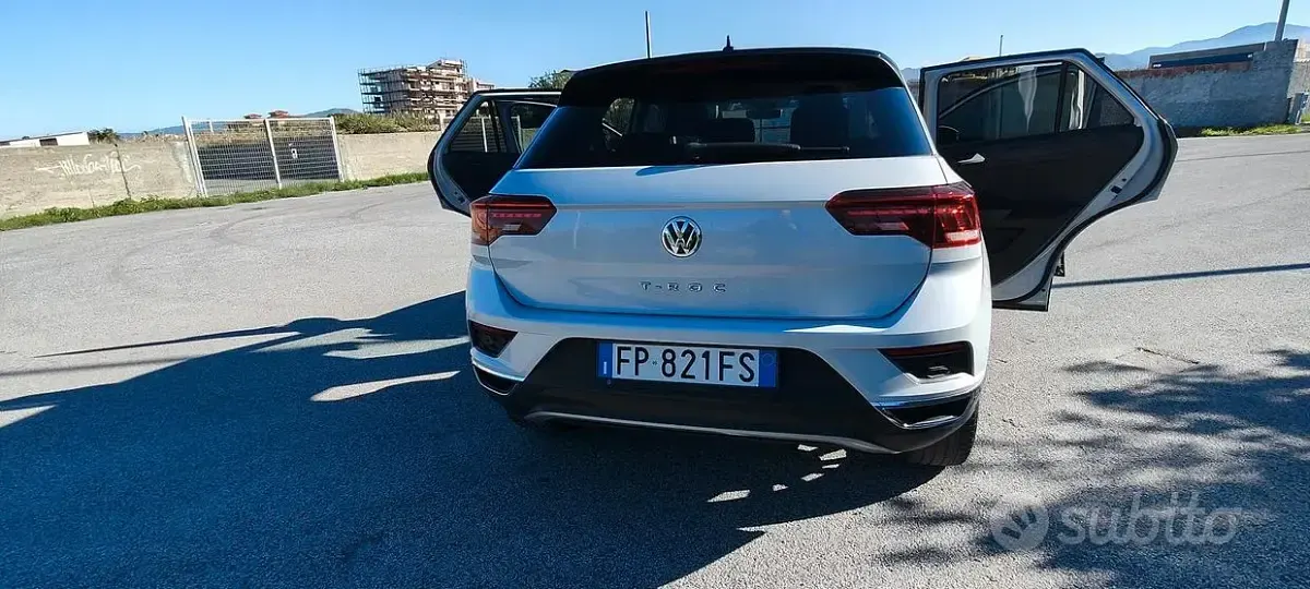 Usata VW T-Roc Advance 116 CV (85 kW) 2018 SUV
