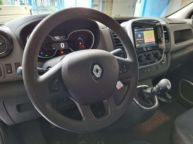 Usata Renault Trafic 95 CV (69 kW) 2018 Grigio Monovolume