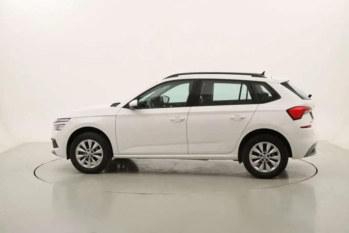 Usata Skoda Kamiq Ambition 95 CV (69 kW) 2023 Bianco SUV