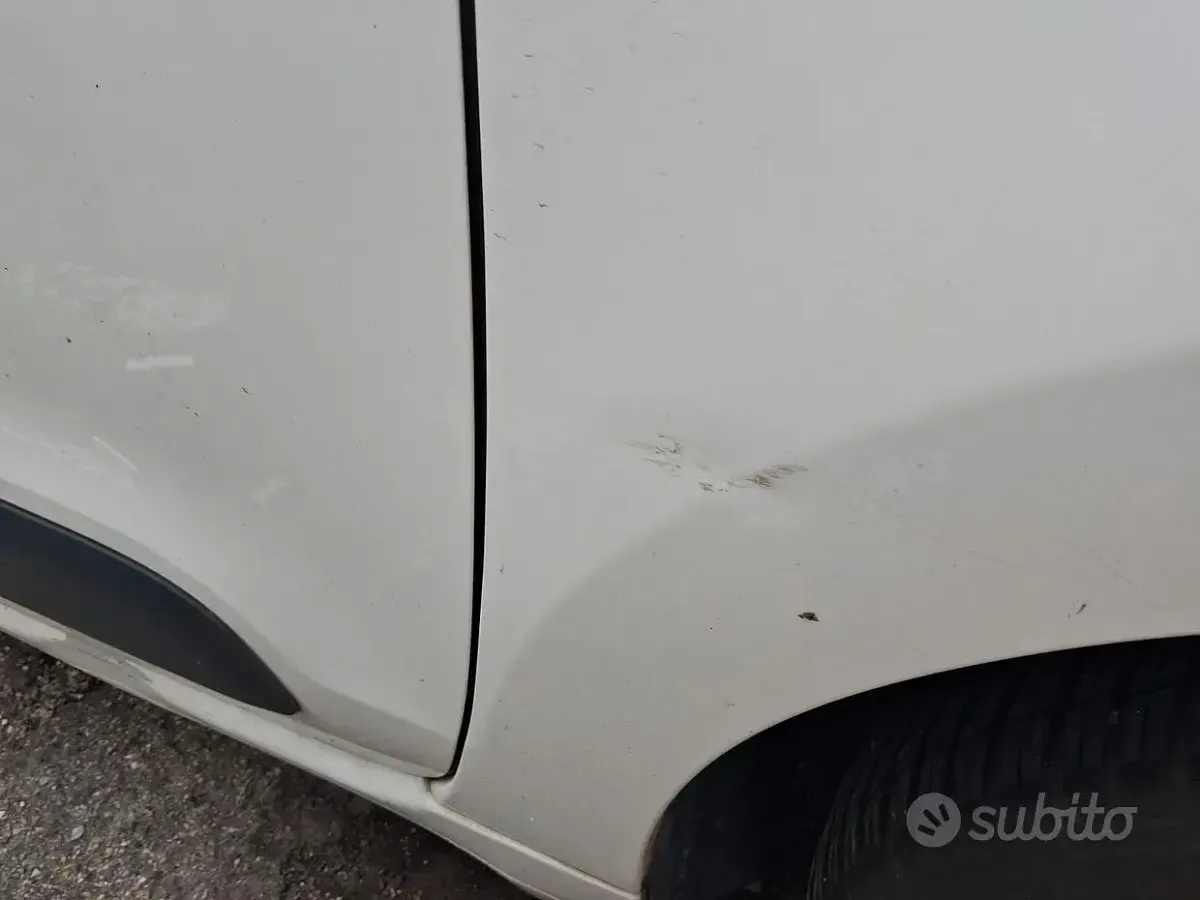 Usata Citroën C3 Picasso 110 CV (80 kW) 2016 Bianco Monovolume