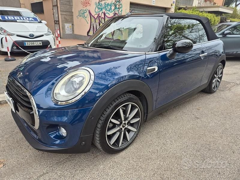 Usata Mini Cooper Cabriolet 136 CV (100 kW) 2018 Blu Cabrio