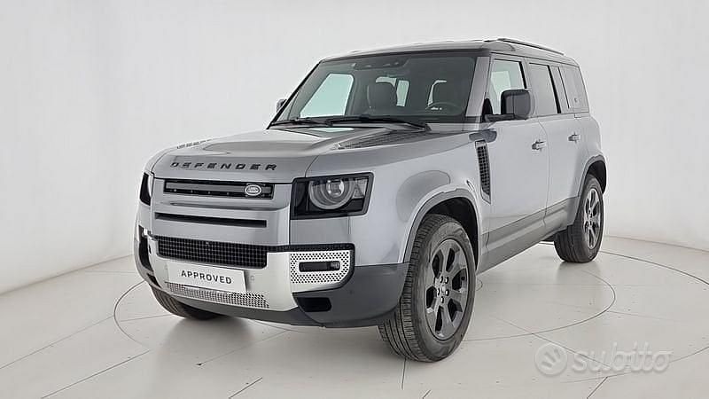 Usata Land Rover Defender SE 249 CV (183 kW) 2023 Grigio SUV