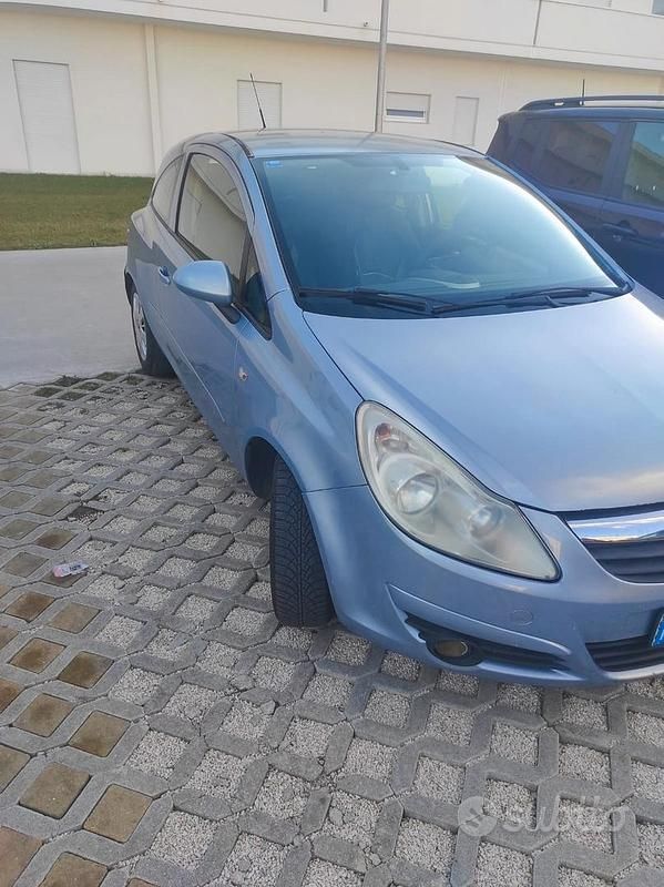 Usata Opel Corsa 80 CV (58 kW) 2008 Grigio Utilitaria
