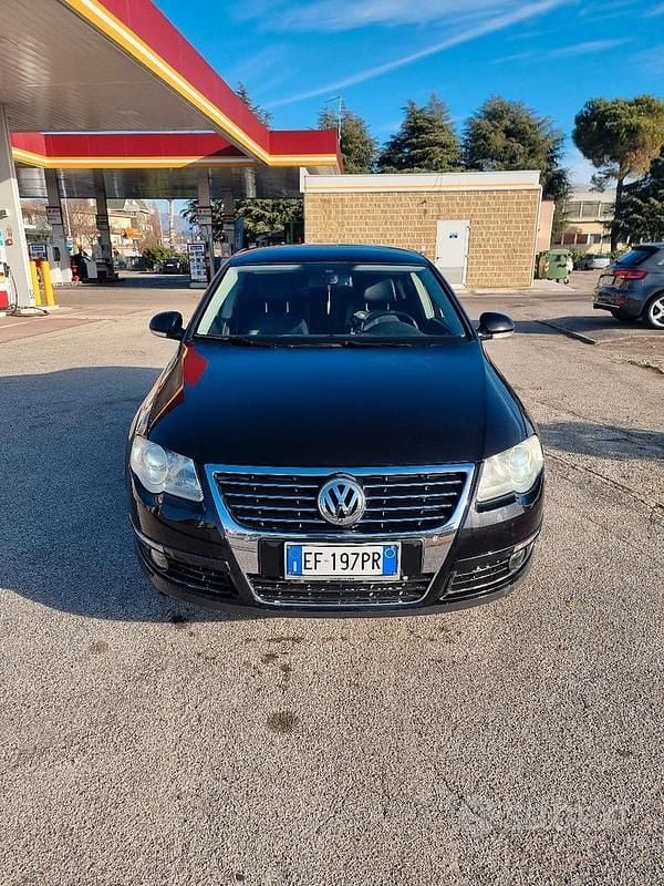 Usata VW Passat 140 CV (102 kW) 2010 Nero Berlina