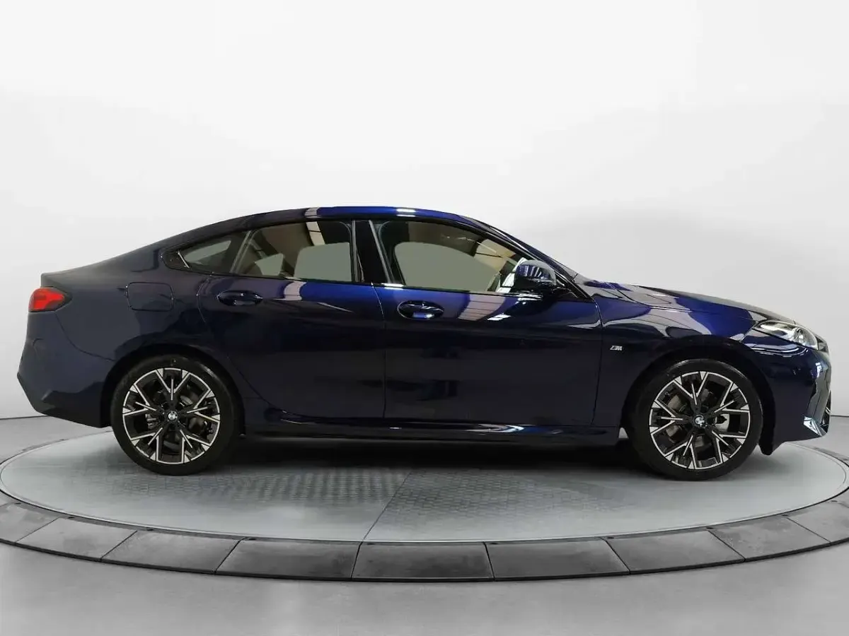 Nuova BMW 220 M Sport 170 CV (125 kW) 2025 Tanzanite blue Coupé