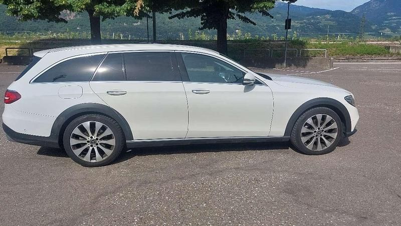 Gebraucht Mercedes E220 All-Terrain Business 194 PS (142 kW) 2018 Kombi