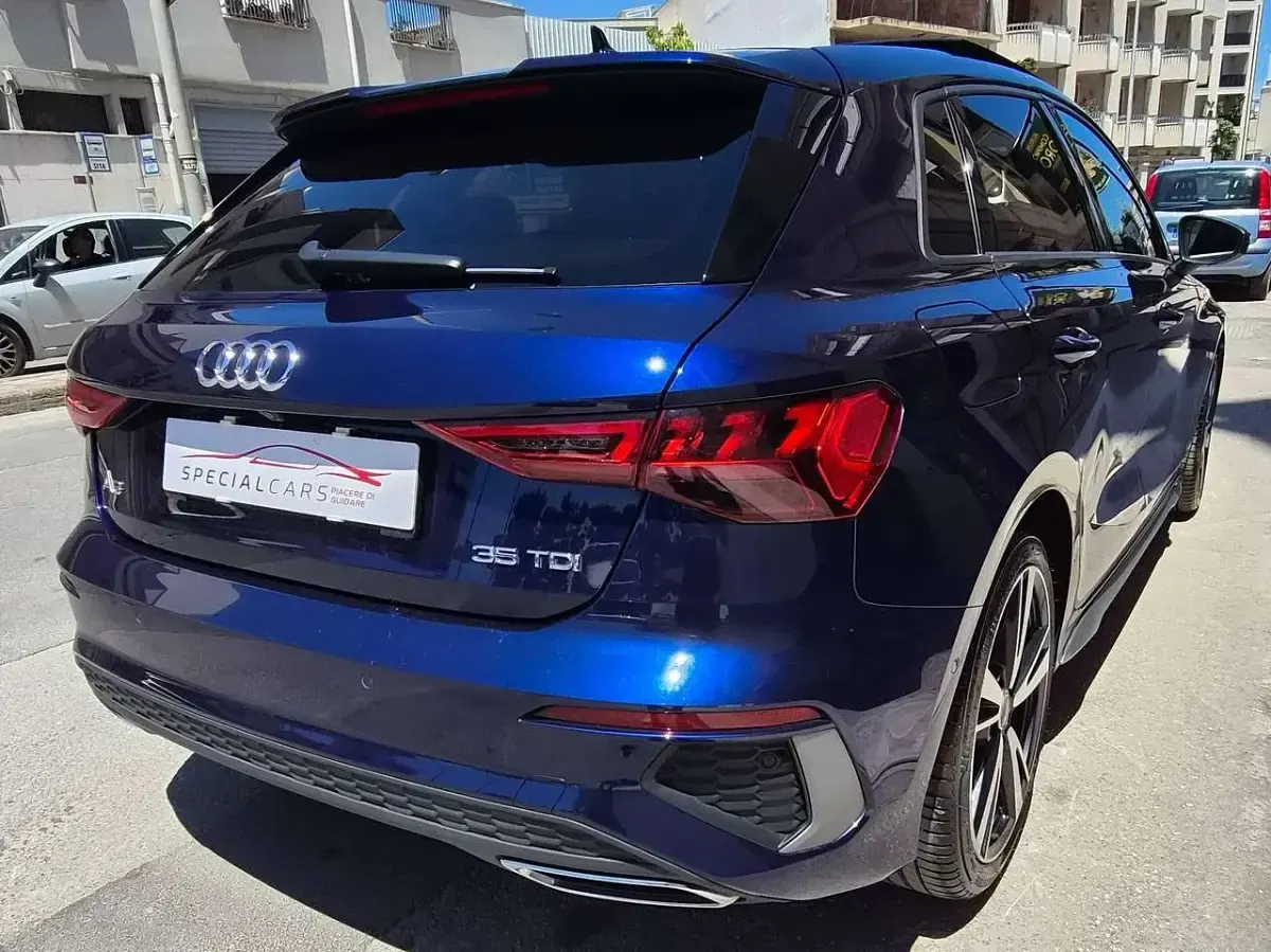 Usata Audi A3 S-Line 150 CV (110 kW) 2021 Blu/azzurro Berlina
