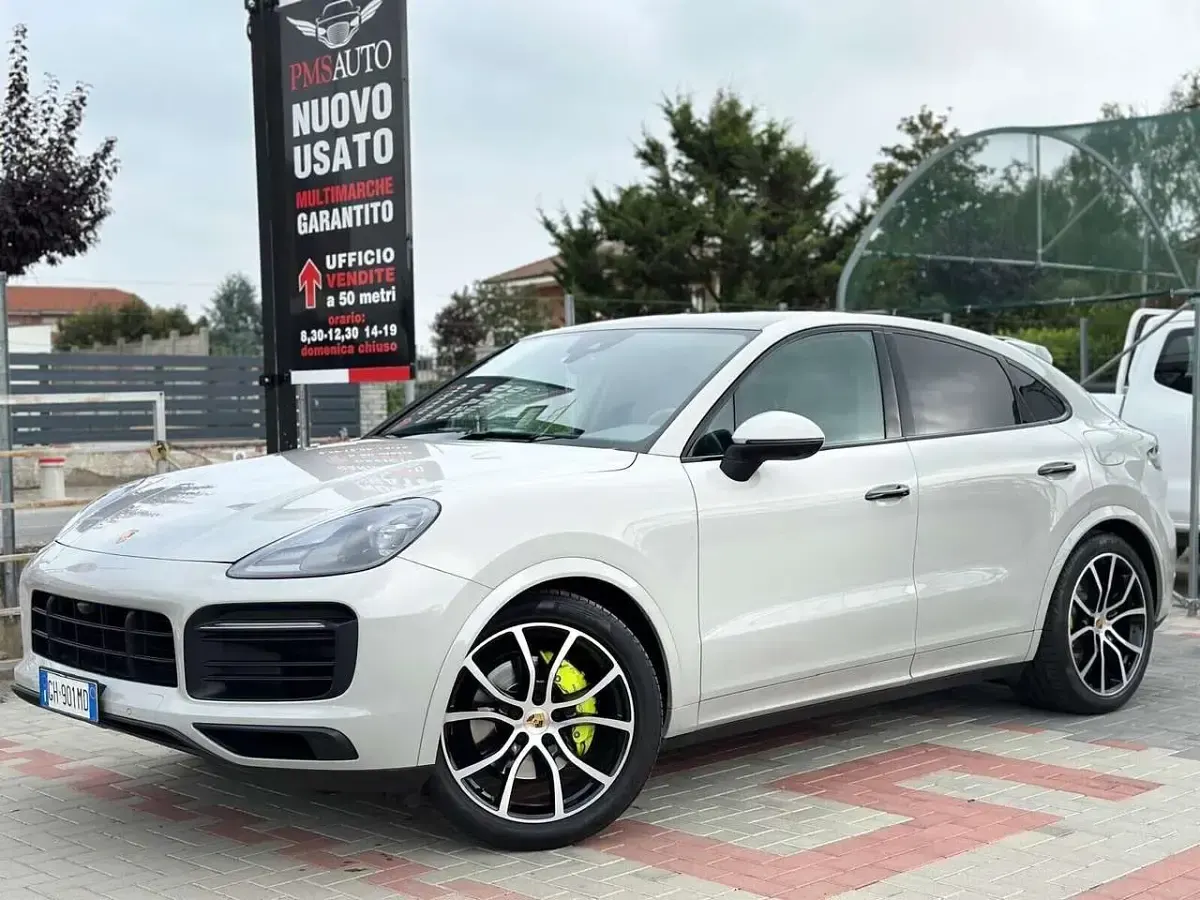 Usata Porsche Cayenne Platinum Edition 340 CV (250 kW) 2022 Grigio SUV