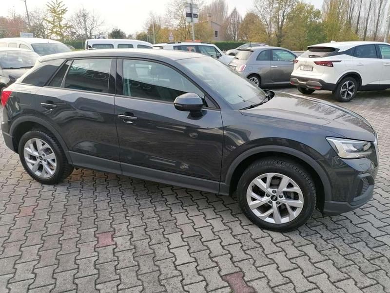 Usata Audi Q2 110 CV (80 kW) 2022 Grigio SUV